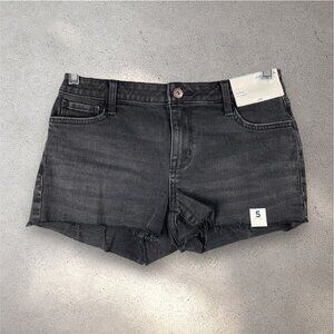 Arizona Jean Co. Black Denim Shorts Women’s Sz 5 Shortie 2.5” Inseam Raw Hem NWT